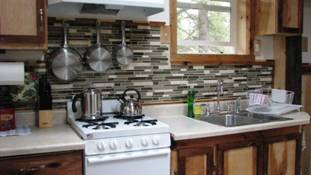 kitchen 2.jpg